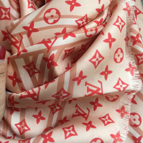 Louis Vuitton Scarf LVC00537